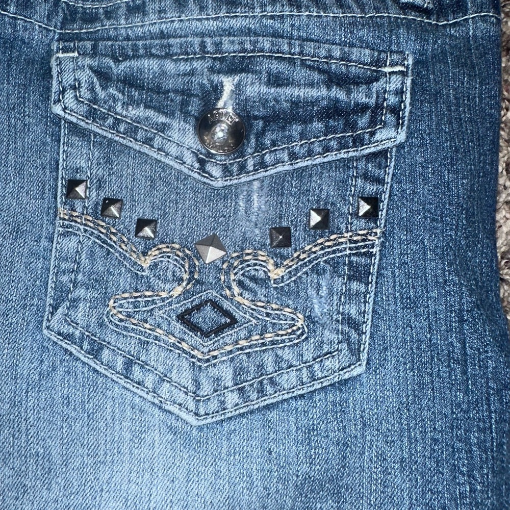 Stylish Blue Distressed Women Jeans - Picture 4 of 7